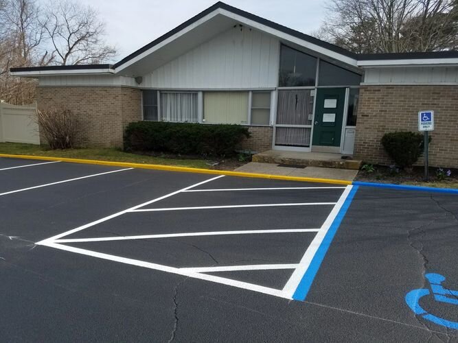 A parking lot with no one in it