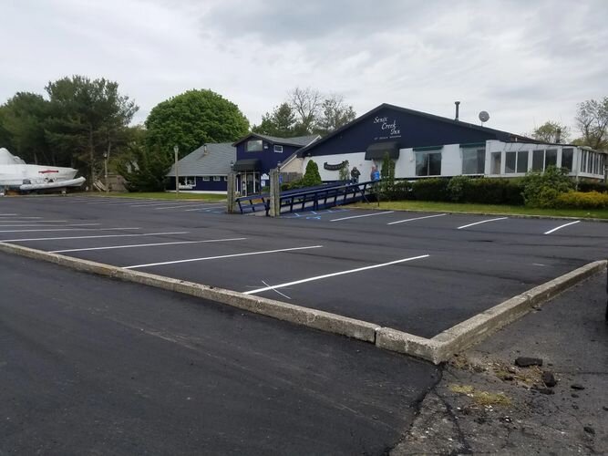 A parking lot with no one in it